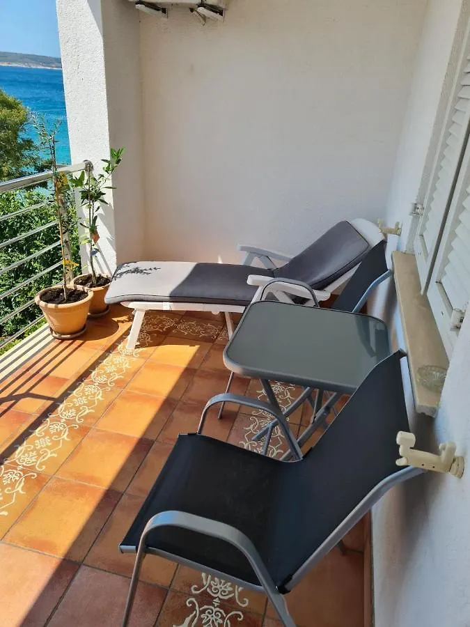 Apartmani Lea Selce 0*,